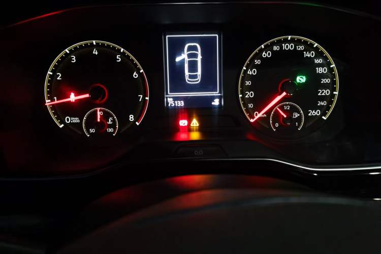 Used Volkswagen Sagitar 2021 280TSI DSG Comfort Connect Edition Odometer Close Up