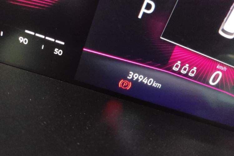 Used Volkswagen Sagitar 2021 280TSI DSG Excellence Edition Odometer Close Up