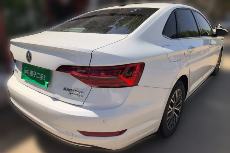Used Volkswagen Sagitar  Rear Right 45 Deg