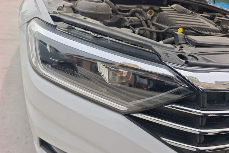 Used Volkswagen Sagitar 2021 280TSI DSG Excellence Edition Right Front Headlight