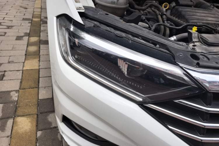 Used Volkswagen Sagitar 2021 280TSI DSG Excellence Edition Right Front Headlight