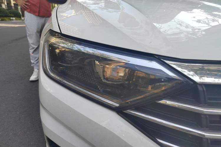 Used Volkswagen Sagitar 2021 280TSI DSG Excellence Edition Right Front Headlight