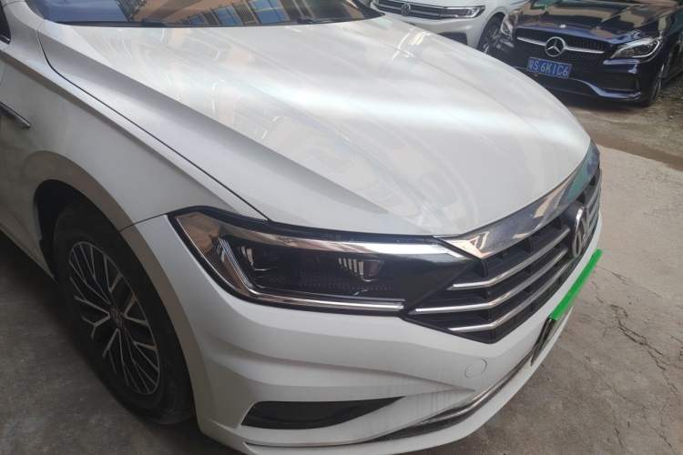 Used Volkswagen Sagitar 2021 200TSI DSG Comfort Connect Edition Right Front Headlight