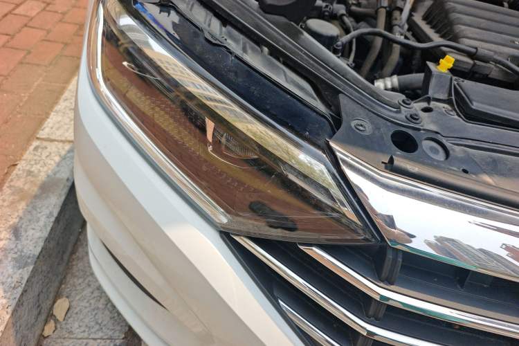 Used Volkswagen Sagitar 2021 280TSI DSG Comfort Connect Edition Right Front Headlight