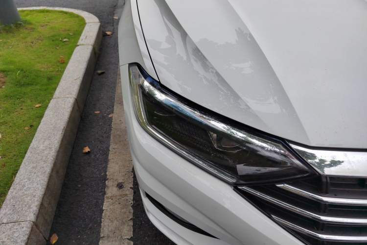 Used Volkswagen Sagitar 2021 280TSI DSG Excellence Edition Right Front Headlight