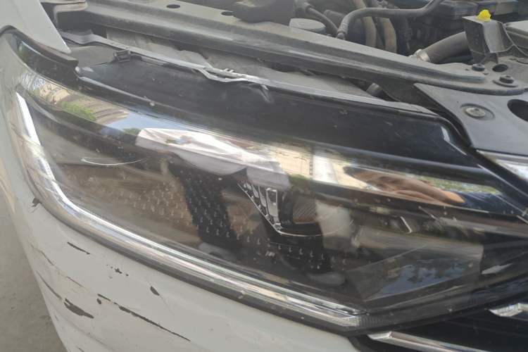 Used Volkswagen Sagitar 2021 280TSI DSG 30th Anniversary Edition Right Front Headlight