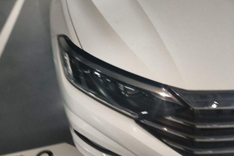Used Volkswagen Sagitar 2021 280TSI DSG Comfort Connect Edition Right Front Headlight
