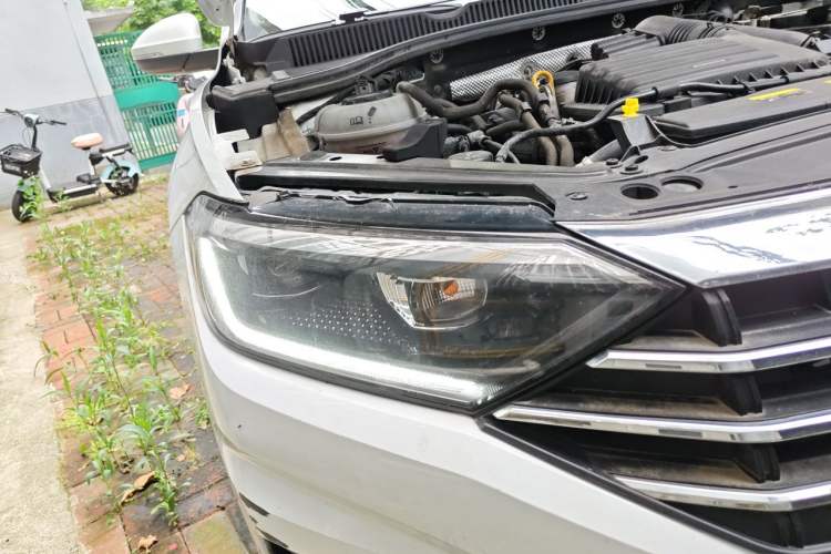Used Volkswagen Sagitar 2021 280TSI DSG Excellence Edition Right Front Headlight