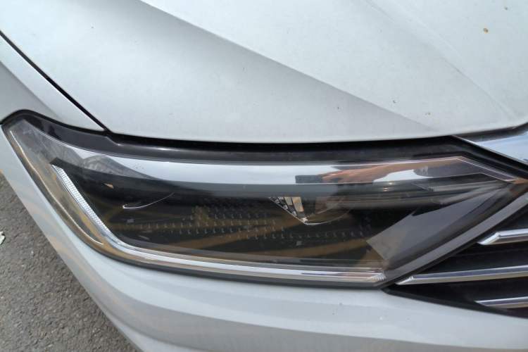 Used Volkswagen Sagitar 2021 280TSI DSG Excellence Edition Right Front Headlight