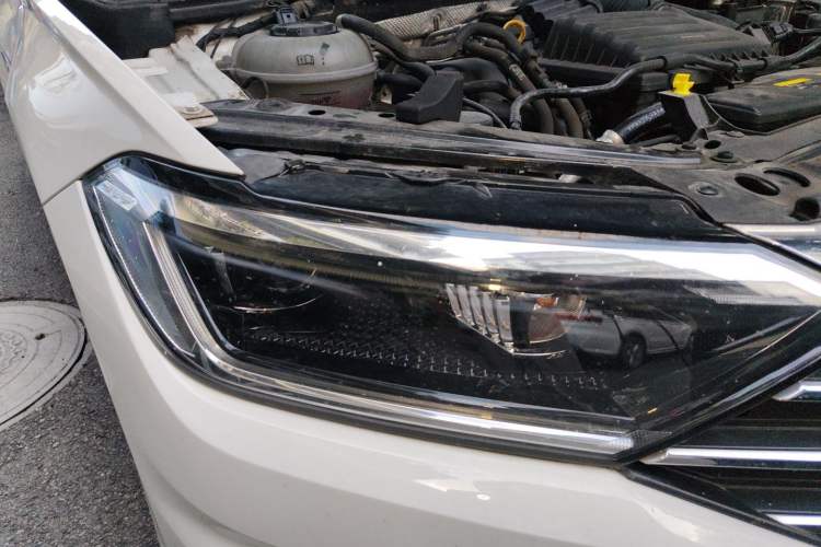 Used Volkswagen Sagitar 2021 280TSI DSG Excellence Edition Right Front Headlight