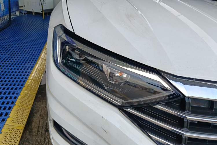 Used Volkswagen Sagitar 2021 280TSI DSG Comfort Connect Edition Right Front Headlight