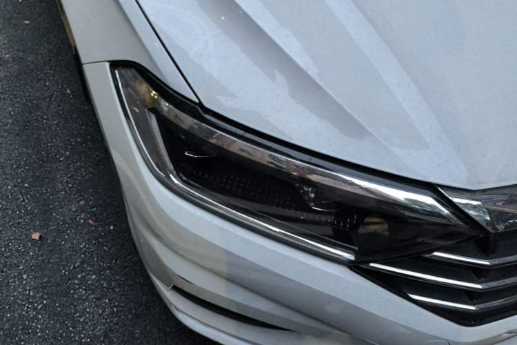 Used Volkswagen Sagitar 2021 200TSI DSG Excellence Edition Right Front Headlight