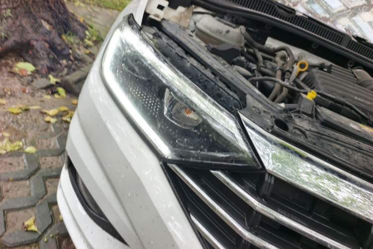 Used Volkswagen Sagitar 2021 280TSI DSG Comfort Connect Edition Right Front Headlight