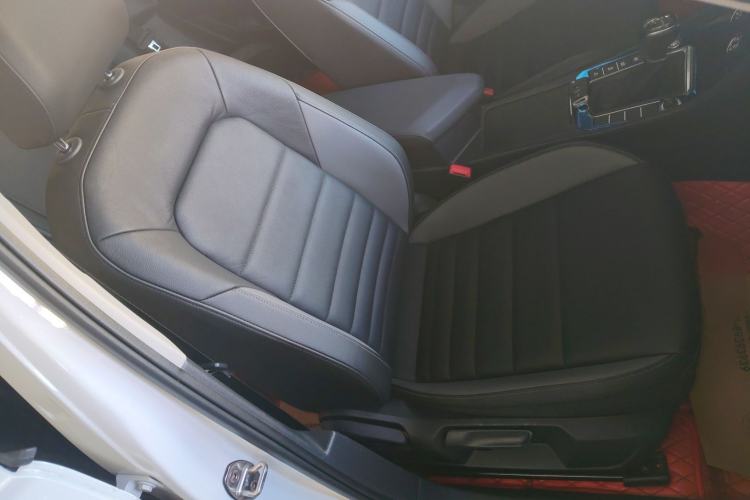 Used Volkswagen Sagitar 2021 280TSI DSG Comfort Connect Edition Right Front Seat