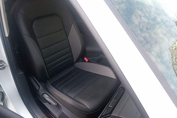 Used Volkswagen Sagitar 2021 280TSI DSG Comfort Connect Edition Right Front Seat
