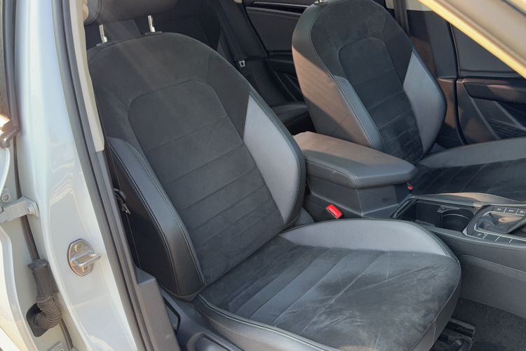 Used Volkswagen Sagitar 2021 280TSI DSG Excellence Edition Right Front Seat