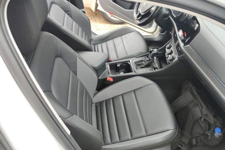 Used Volkswagen Sagitar 2021 280TSI DSG Comfort Connect Edition Right Front Seat