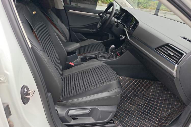 Used Volkswagen Sagitar 2021 280TSI DSG Excellence Edition Right Front Seat