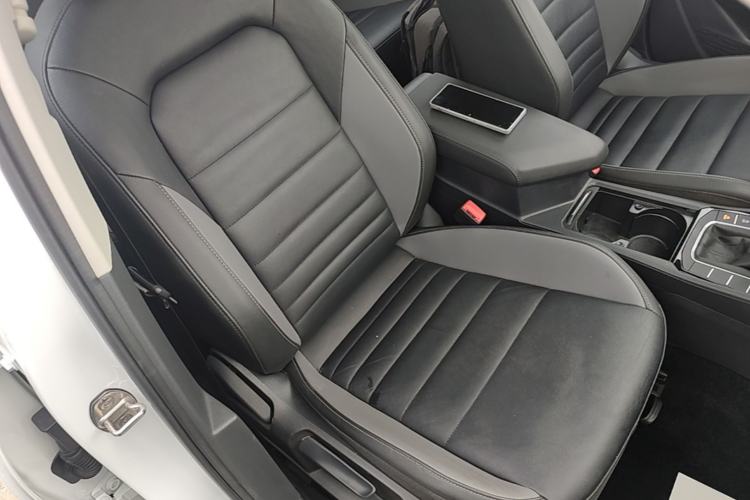 Used Volkswagen Sagitar 2021 280TSI DSG Comfort Connect Edition Right Front Seat