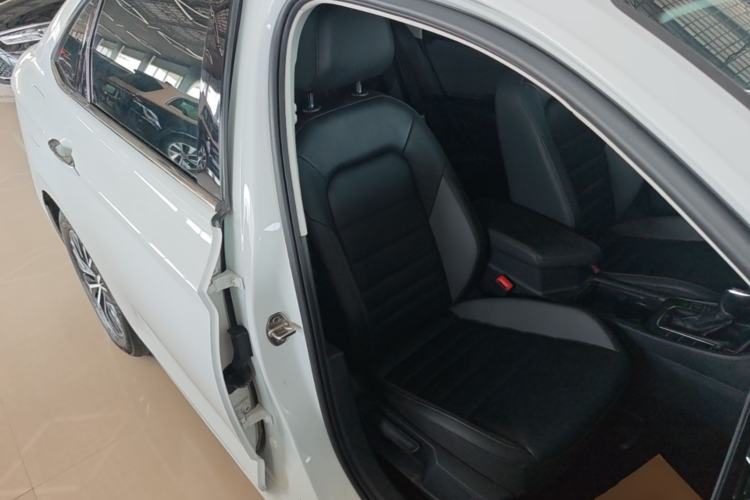 Used Volkswagen Sagitar 2021 280TSI DSG Comfort Connect Edition Right Front Seat