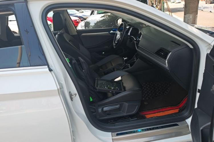 Used Volkswagen Sagitar 2021 280TSI DSG Comfort Connect Edition Right Front Seat