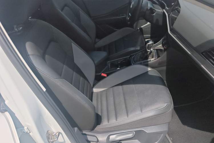 Used Volkswagen Sagitar 2021 200TSI DSG Excellence Edition Right Front Seat