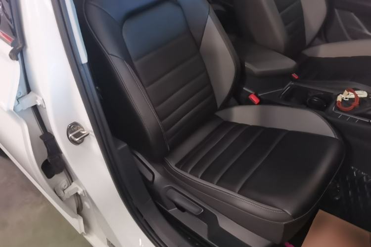 Used Volkswagen Sagitar 2021 200TSI DSG Excellence Edition Right Front Seat
