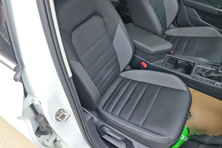 Used Volkswagen Sagitar 2021 280TSI DSG Excellence Edition Right Front Seat