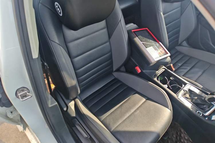 Used Volkswagen Sagitar 2021 280TSI DSG Comfort Connect Edition Right Front Seat