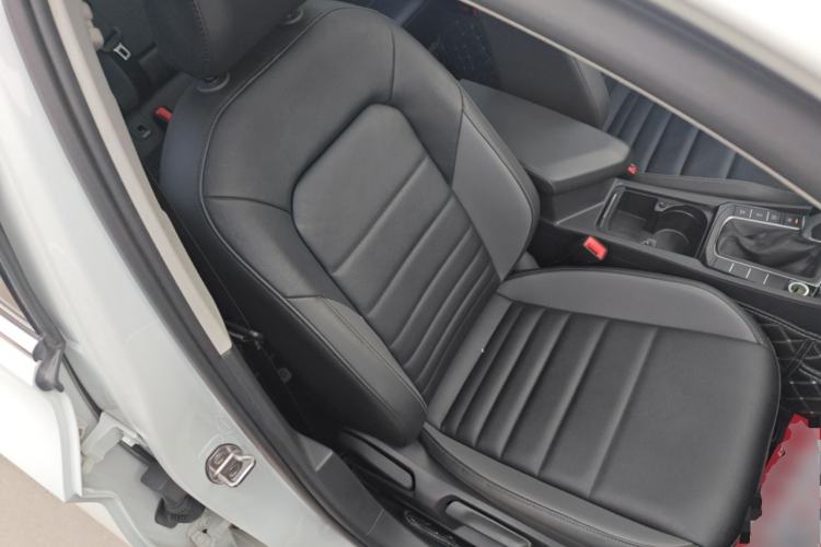 Used Volkswagen Sagitar 2021 280TSI DSG Excellence Edition Right Front Seat