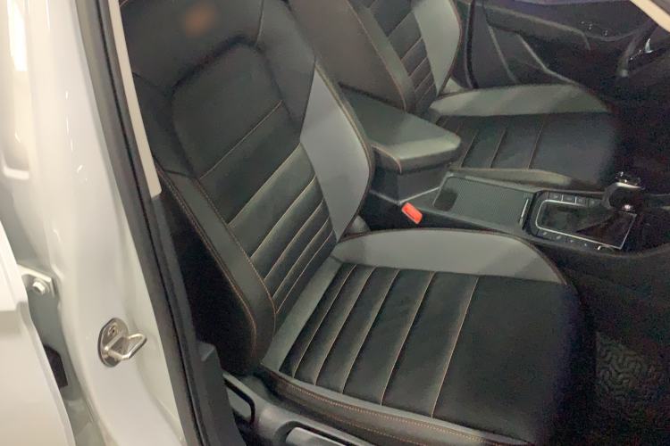 Used Volkswagen Sagitar 2021 280TSI DSG 30th Anniversary Edition Right Front Seat