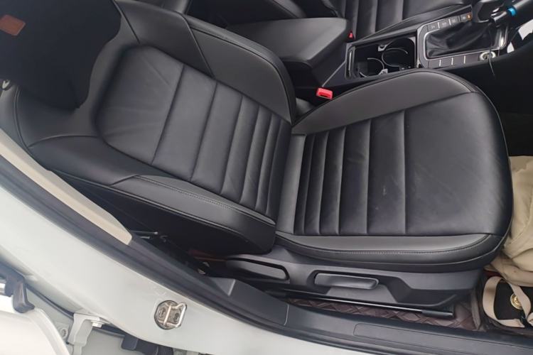 Used Volkswagen Sagitar 2021 280TSI DSG Comfort Connect Edition Right Front Seat