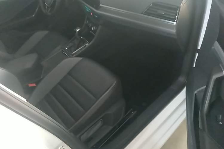 Used Volkswagen Sagitar 2021 280TSI DSG Excellence Edition Right Front Seat
