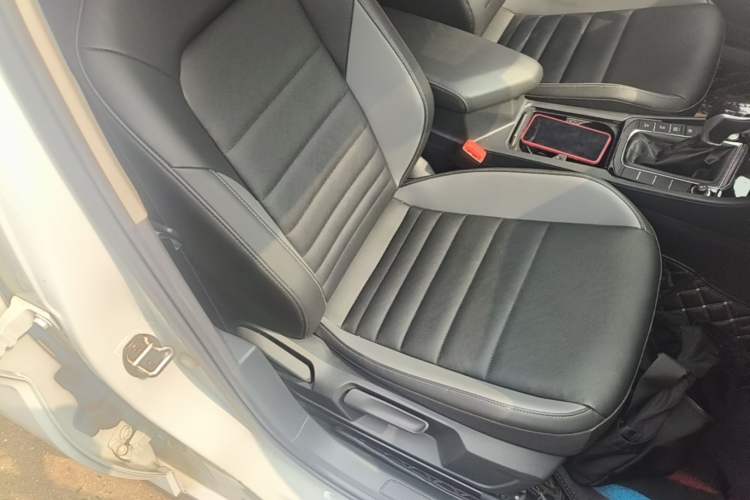 Used Volkswagen Sagitar 2021 200TSI DSG Comfort Connect Edition Right Front Seat