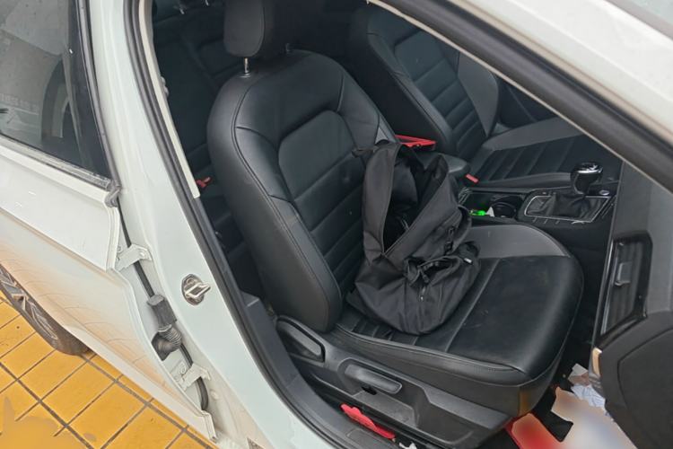 Used Volkswagen Sagitar 2021 280TSI DSG Comfort Connect Edition Right Front Seat