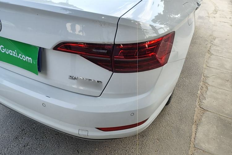 Used Volkswagen Sagitar 2021 280TSI DSG Comfort Connect Edition Right Rear Taillight