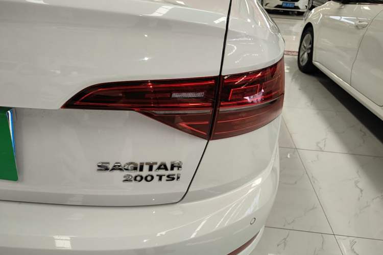 Used Volkswagen Sagitar 2021 200TSI DSG Comfort Connect Edition Right Rear Taillight
