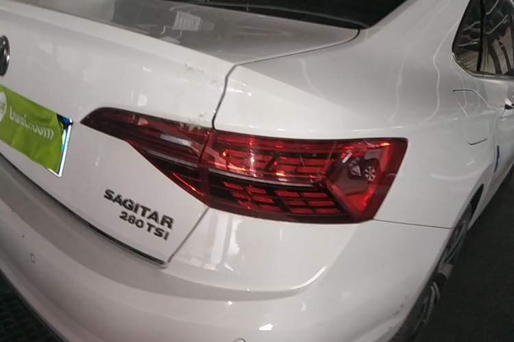 Used Volkswagen Sagitar 2021 280TSI DSG Excellence Edition Right Rear Taillight