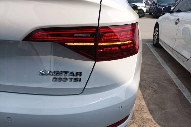 Used Volkswagen Sagitar 2021 280TSI DSG Excellence Edition Right Rear Taillight