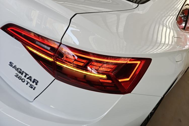 Used Volkswagen Sagitar 2021 280TSI DSG Comfort Connect Edition Right Rear Taillight