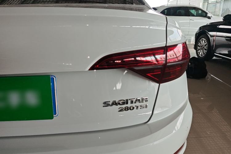 Used Volkswagen Sagitar 2021 280TSI DSG Comfort Connect Edition Right Rear Taillight