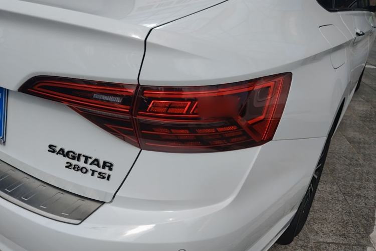 Used Volkswagen Sagitar 2021 280TSI DSG Comfort Connect Edition Right Rear Taillight