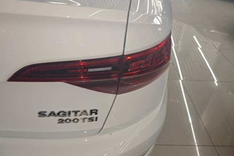 Used Volkswagen Sagitar 2021 200TSI DSG Comfort Connect Edition Right Rear Taillight