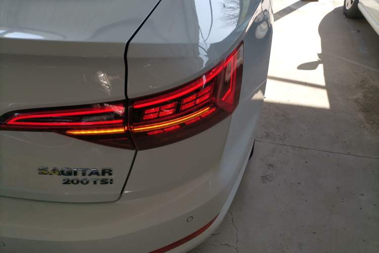 Used Volkswagen Sagitar 2021 200TSI DSG Comfort Connect Edition Right Rear Taillight