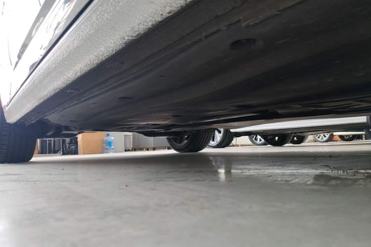 Used Volkswagen Sagitar 2021 280TSI DSG Excellence Edition Right Side Sill