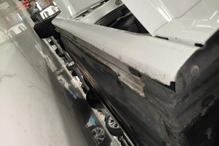 Used Volkswagen Sagitar 2021 200TSI DSG Comfort Connect Edition Right Side Sill