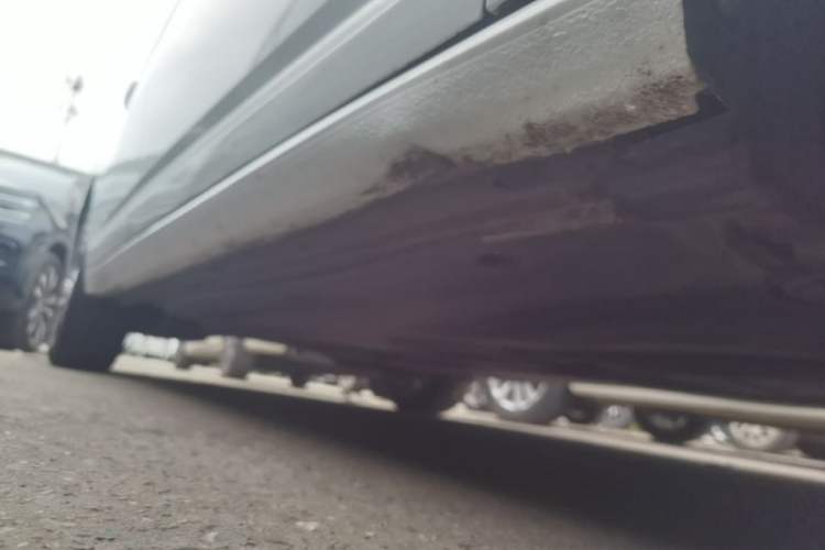 Used Volkswagen Sagitar 2021 280TSI DSG Excellence Edition Right Side Sill
