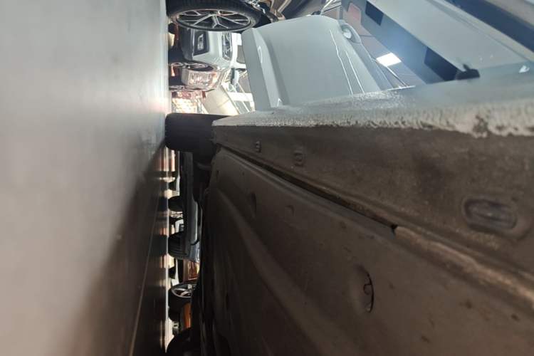 Used Volkswagen Sagitar 2021 280TSI DSG Excellence Edition Right Side Sill