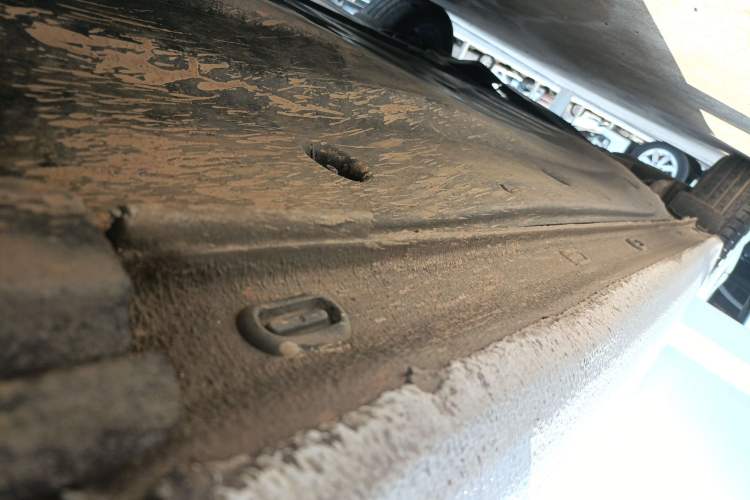 Used Volkswagen Sagitar 2021 280TSI DSG Excellence Edition Right Side Sill