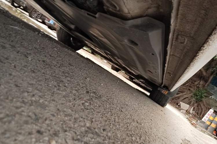 Used Volkswagen Sagitar 2021 200TSI DSG Excellence Edition Right Side Sill